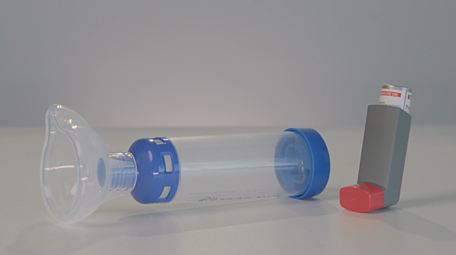 How to use a metered dose inhaler (puffer) with a spacer for children