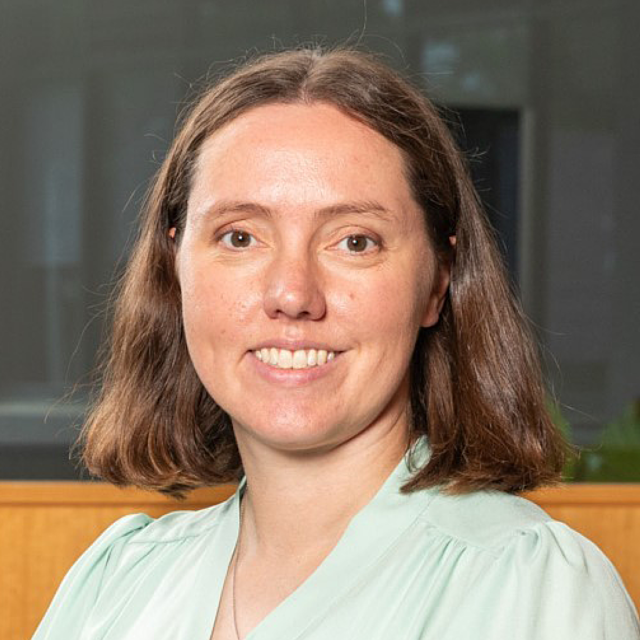 Dr Amanda Cross